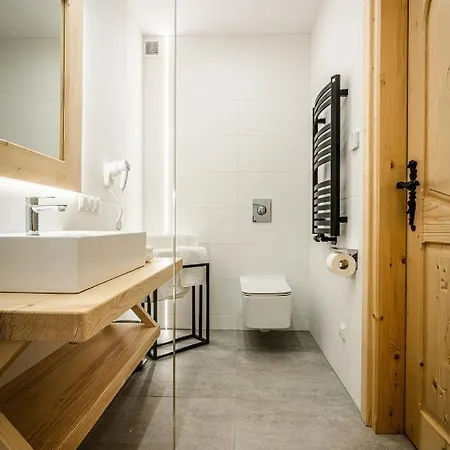 Bialy Mis Art & Design Apartment