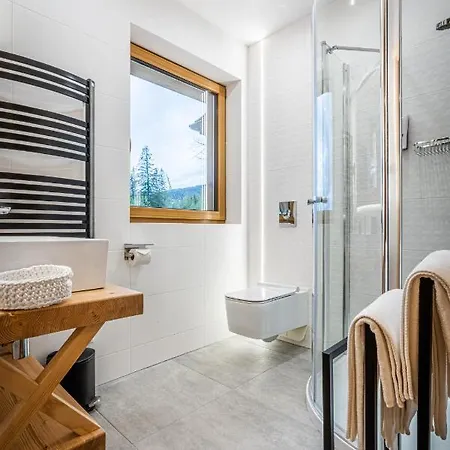 Bialy Mis Art & Design