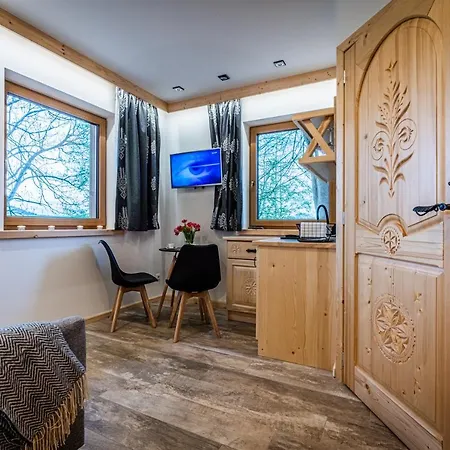 Bialy Mis Art & Design