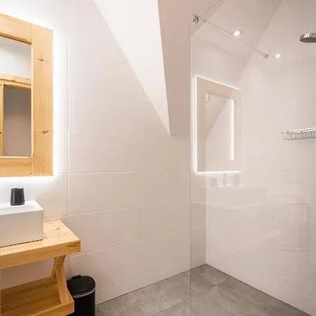 Bialy Mis Art & Design *