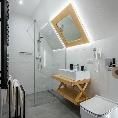 Bialy Mis Art & Design Apartment *