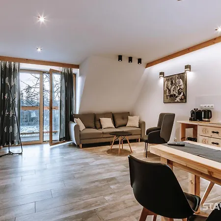 Bialy Mis Art & Design Apartment