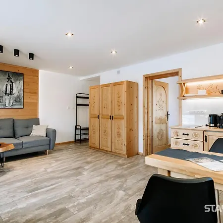 Bialy Mis Art & Design Apartment