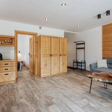 Bialy Mis Art & Design Apartment