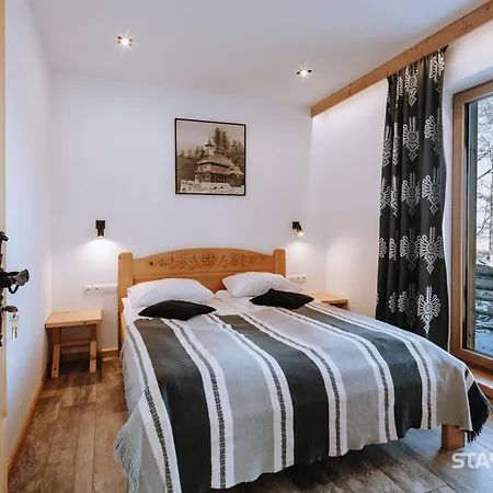 Bialy Mis Art & Design זקופאנה