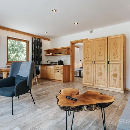 Bialy Mis Art & Design Apartment