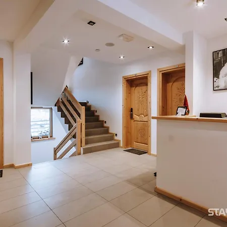 Bialy Mis Art & Design