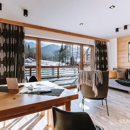 Bialy Mis Art & Design Apartment