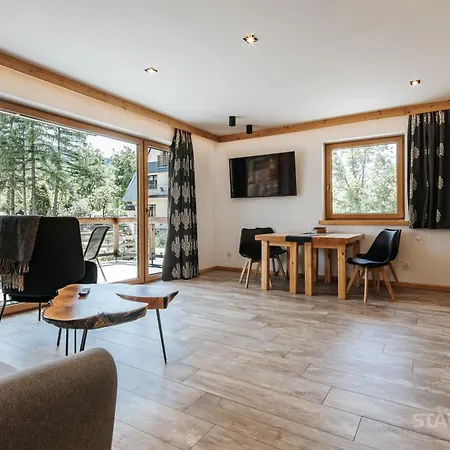Bialy Mis Art & Design Apartment *