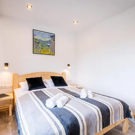 Bialy Mis Art & Design Apartamento *